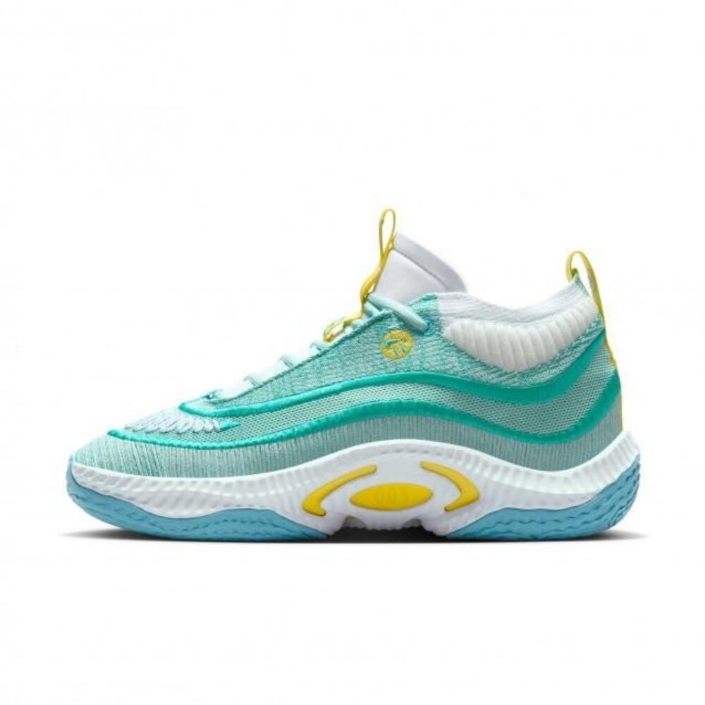 NWT Nike Cosmic Unity 3 Basketball Shoes - Picture 2 of 8